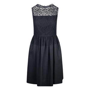 Sleevless Lace Dress in lightly loved conditon available in our online store Shop Repurpose Repurpose Wardrobe Sleevless Lace Dress in lightly loved conditon available in our online store Shop Repurpose Repurpose Wardrobe