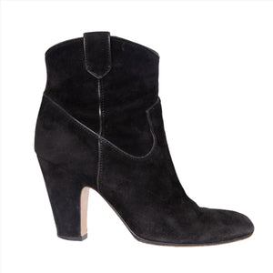 
                  
                    Gianvito Rossi Boots
                  
                