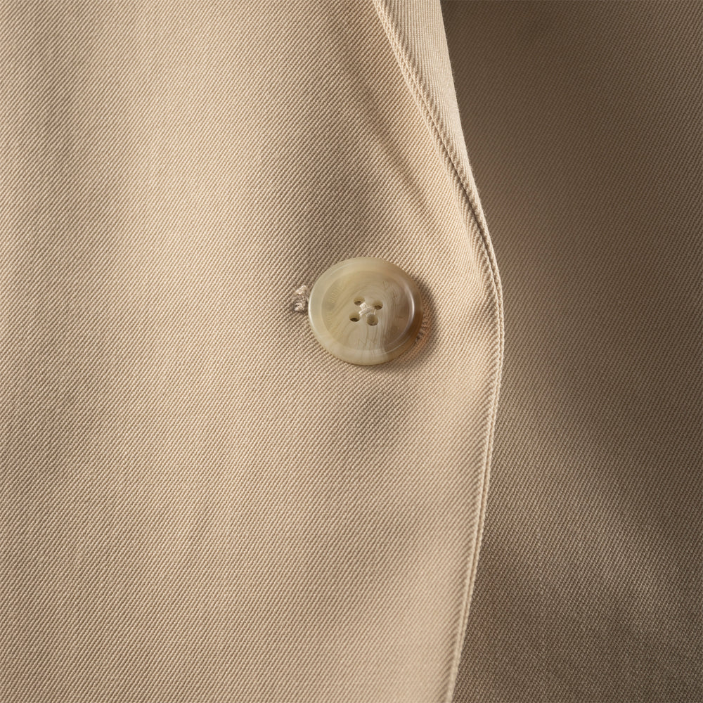 
                  
                    Nili Lotan Blazer
                  
                