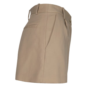 
                  
                    Nili Lotan Shorts
                  
                